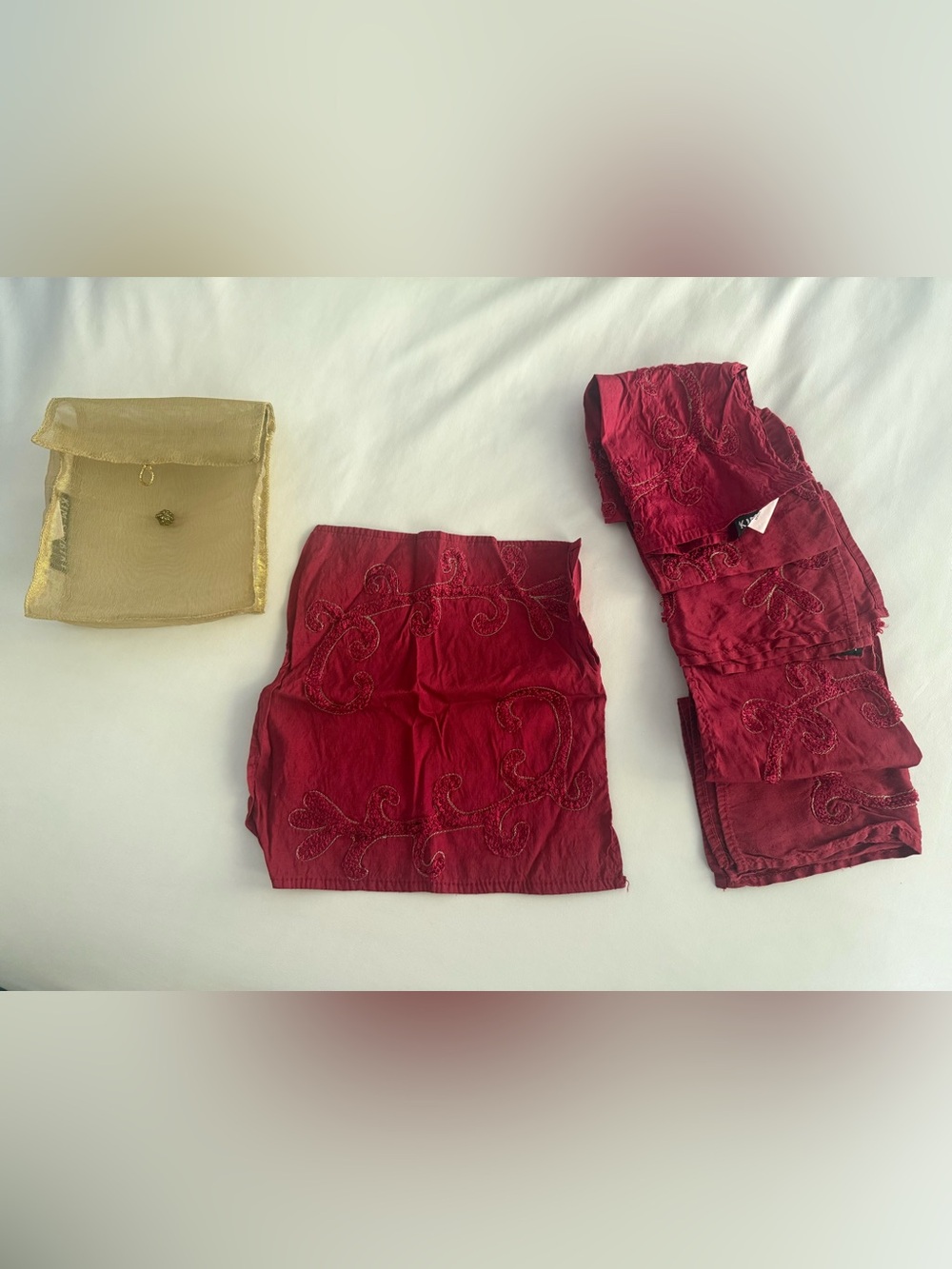 Kim Seybert Red Silk napkin set of 6